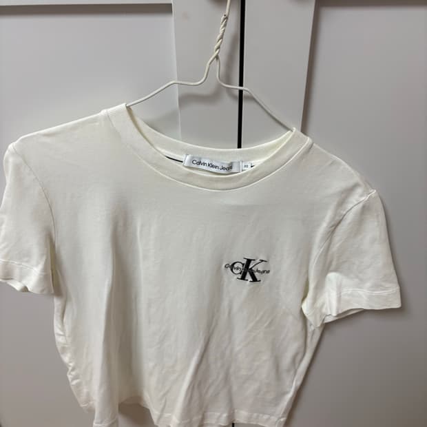 캘빈클라인 반팔