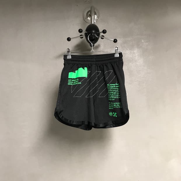 오프화이트 메쉬 반바지 XXS(W)