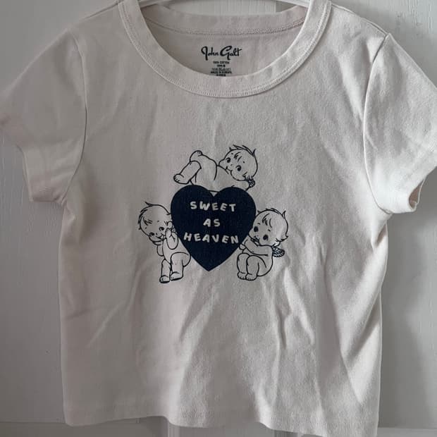 Brandy melville 티셔츠