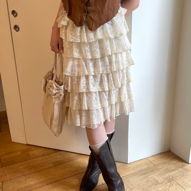 Frill lace skirt