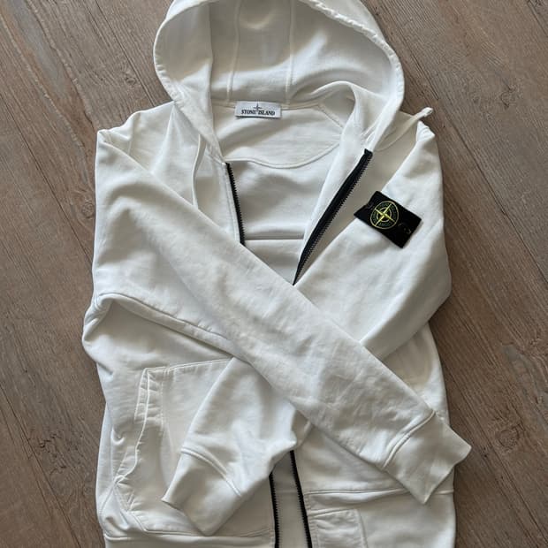 스톤아일랜드 후드집업