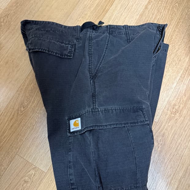 칼하트wip 에비에이션 카고팬츠 32 블랙그레이