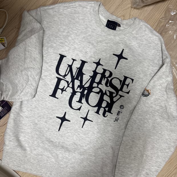 로맨틱크라운 맨투맨