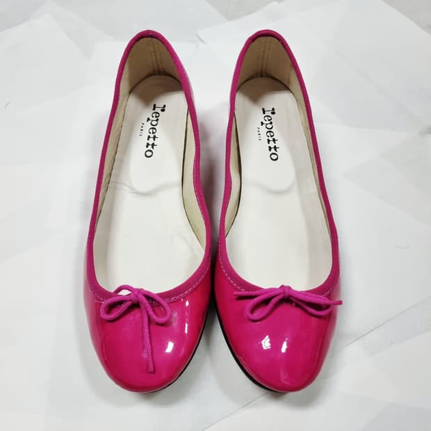 레페토 유광 핑크 구두 힐 슈즈 (250mm) 비브람완