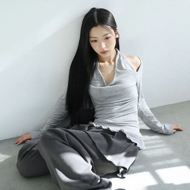 SCARF FUR FRILL T-SHIRT(GREY)