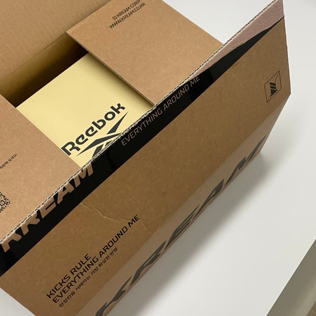 리복 x 카키스 콜라보 클럽c 270 팝니다