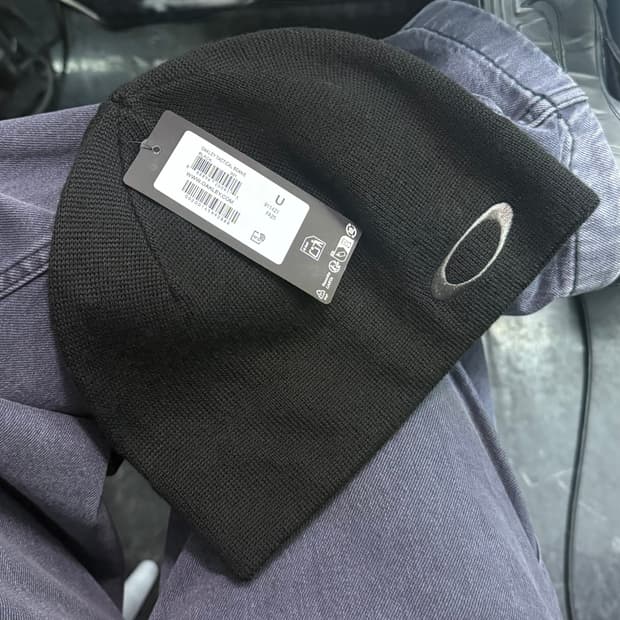 오클리 택티컬 블랙 검정 숏 비니 스트릿 패션 