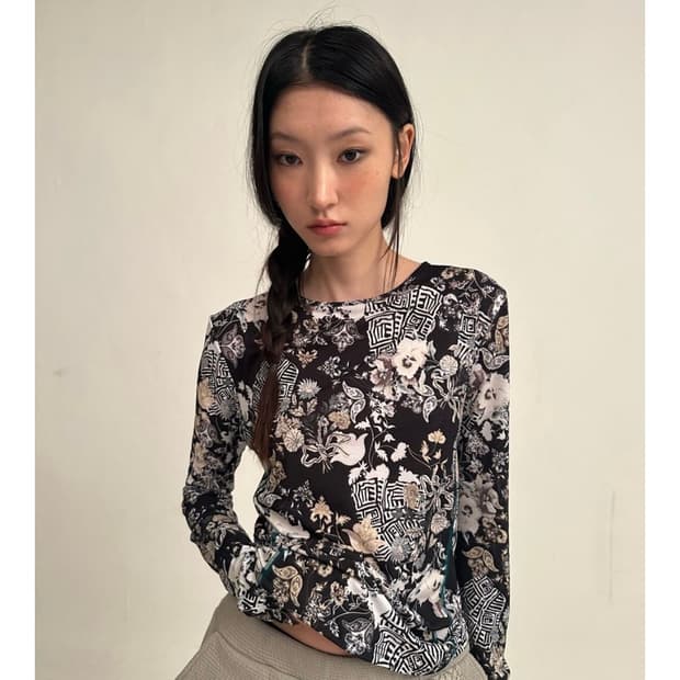 콜로신스 pansy top black