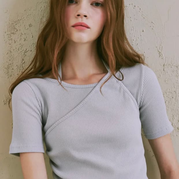 론론 레이어드 홀터 넥 숏 슬리브 에시 블루