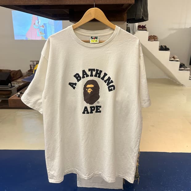 베이프 컬리지 반팔