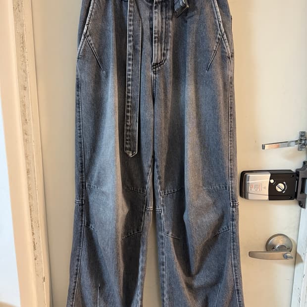 해칭룸 X 디키즈 Belted Snow Jeans Washed Black