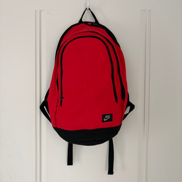 나이키 스포츠웨어 빈티지 백팩 OS