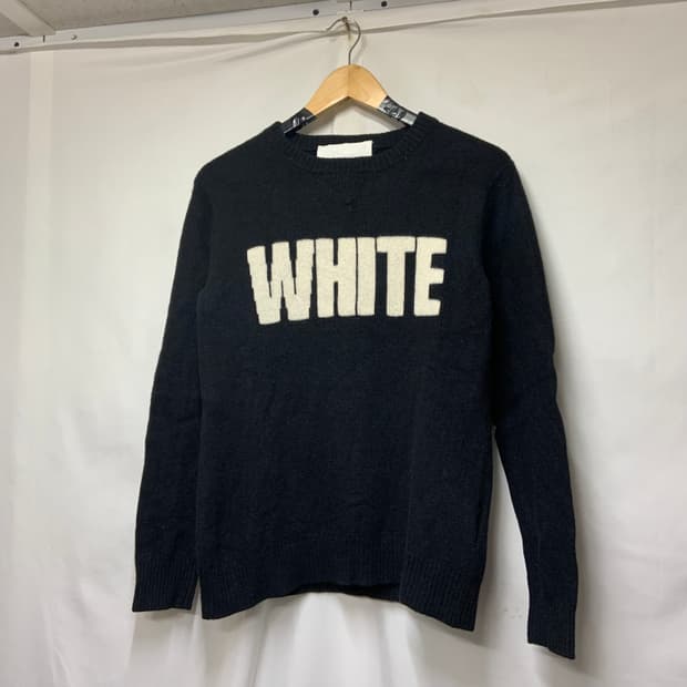 화이트 마운티니어링 니트