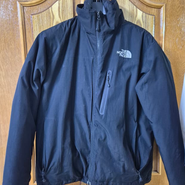 노스페이스 하이벤트 패딩 / 속패딩 포함 M