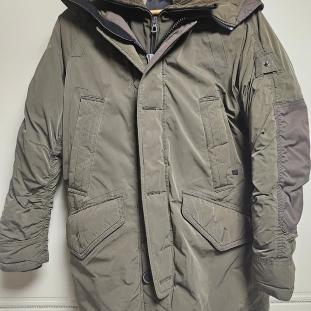 시리즈 나누크 다운 점퍼 95 사이즈