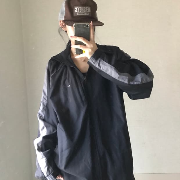 나이키 블랙 오버핏 바람막이