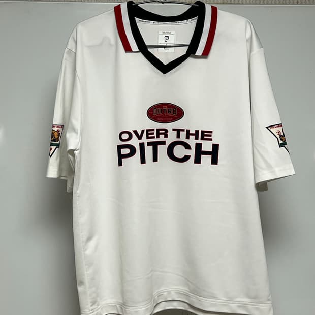 오버 더 피치 티셔츠