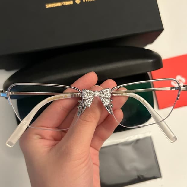 급처ㅜㅜ) 슈슈통 x 위민 콜라보 안경