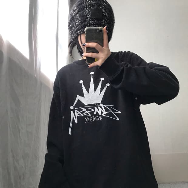 스투시 크라운 맨투맨