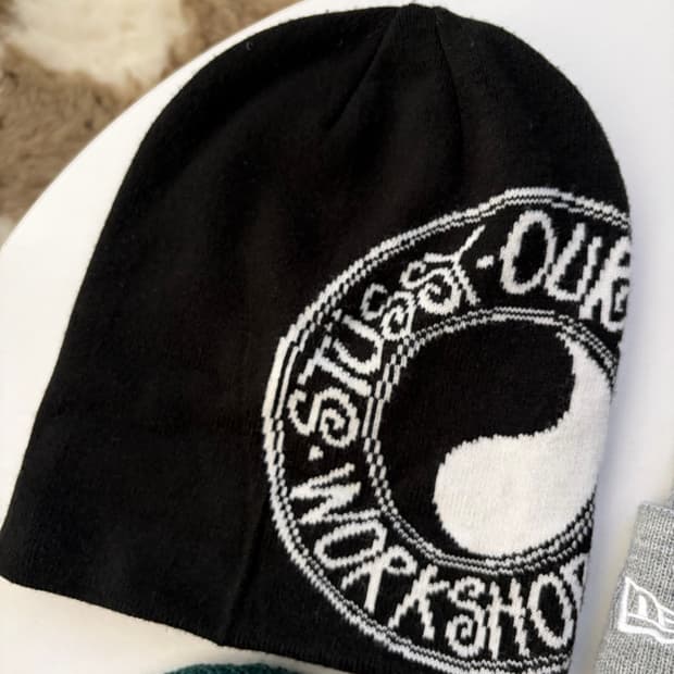 아워레가시 스투시 콜라보 비니