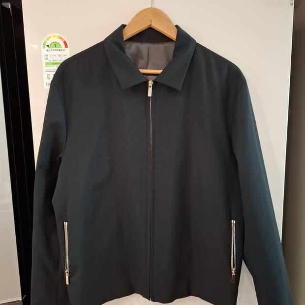 LMOOD 심플 블랙 자켓