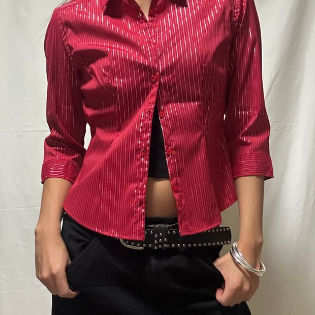 빈티지 레드 스트라이프 폴리 나일론 7부 셔츠