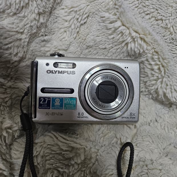 올림푸스 X-845 실버 디지털카메라 레트로 디카
