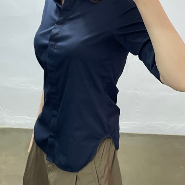 COS 네이비 반팔 셔츠 EUR 34