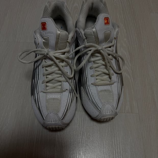 W275) 나이키 샥스