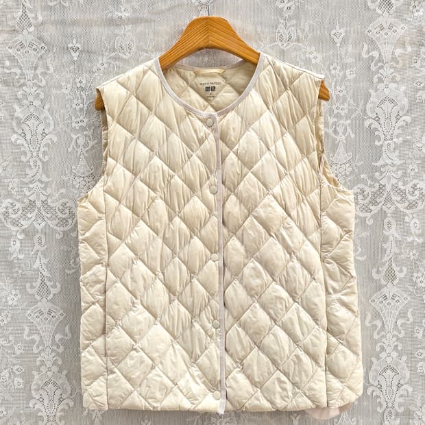 유니클로 경량 패딩 베스트