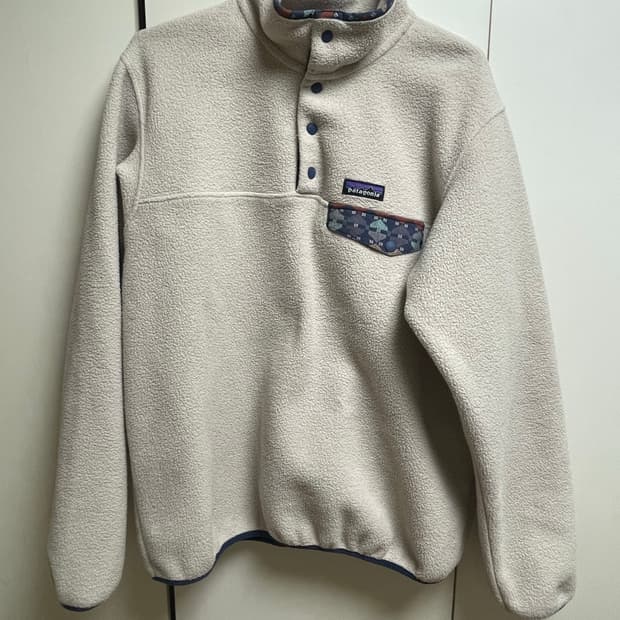 파타고니아 신칠라 후리스