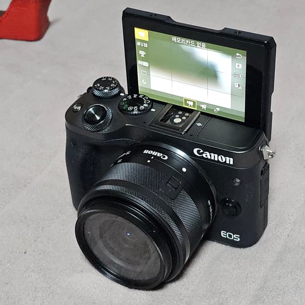 캐논 EOS M6 미러리스 카메라