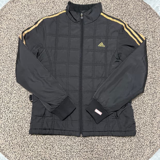 아디다스 경량패딩