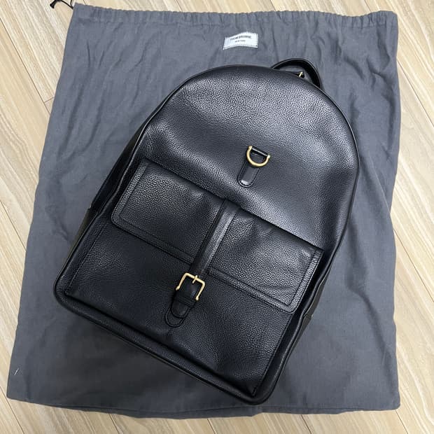 톰브라운 페블 그레인 레더 백팩