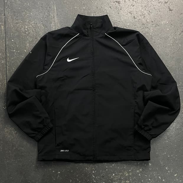 105 나이키 드라이핏 바람막이 