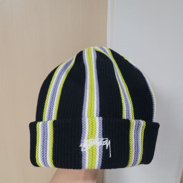 스투시 비니(Stussy Multi Stripe Knit Beanie)
