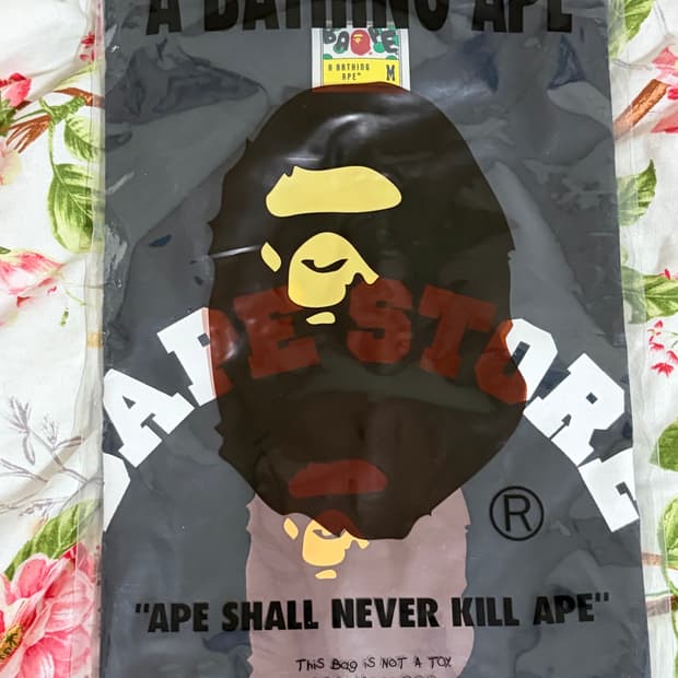 베이프 교토스토어 반팔 [M]