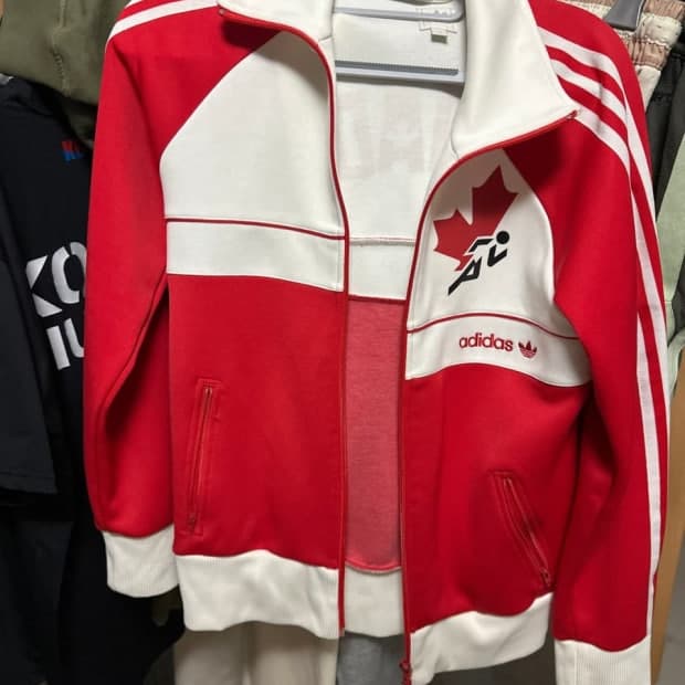 아디다스 캐나다 져지 삽니다