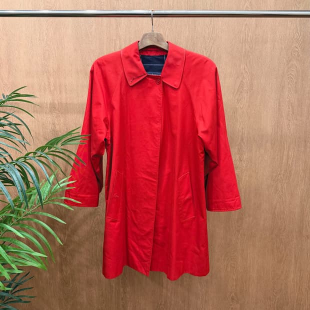 버버리 코튼 싱글 트렌치 코트 래글런 히든 버튼업 디테일 레귤러핏 레드