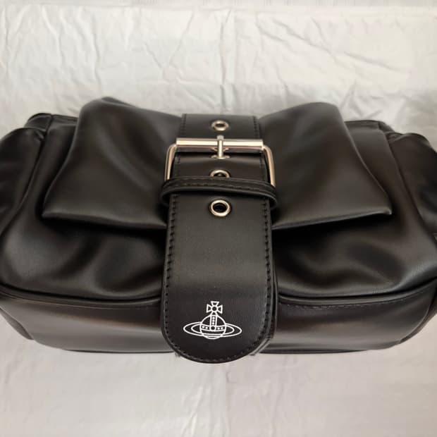 비비안웨스트우드 숄더백