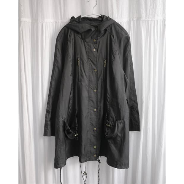 Black tini windbreaker 