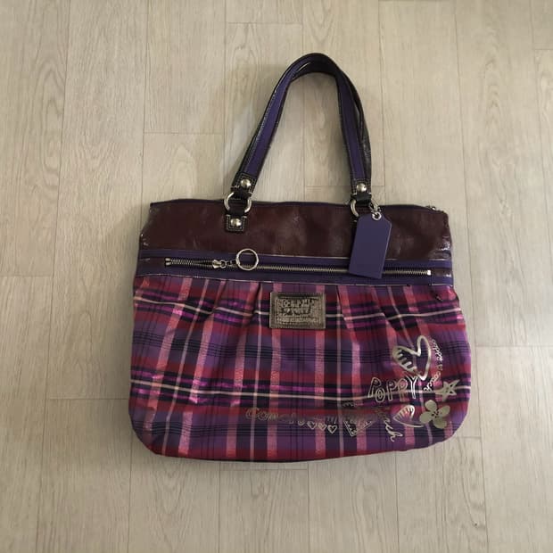 코치 퍼피 체크 숄더백