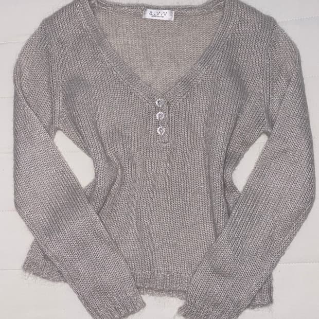 모리걸 브이넥 단추 니트 글리터 베이지