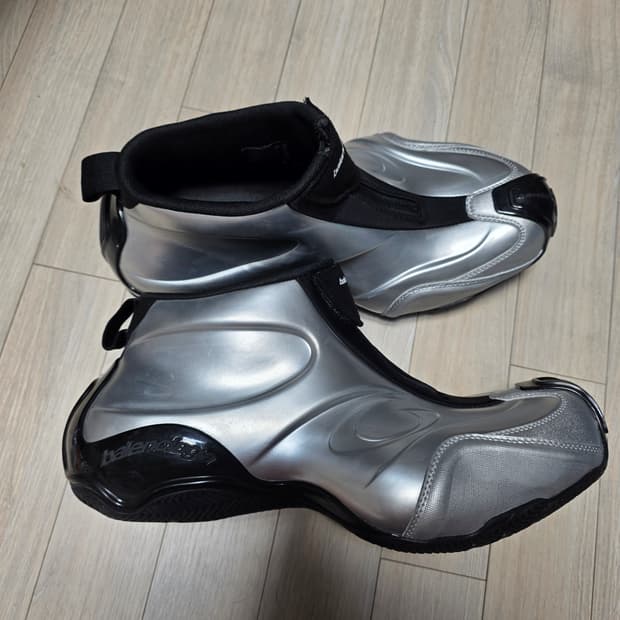 발렌시아가 바스켓볼 스니커즈 40 실버