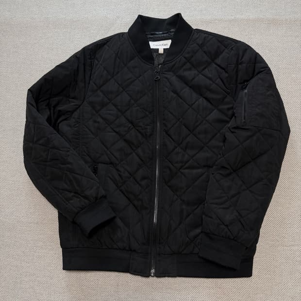 캘빈클라인 퀼팅 봄버 자켓