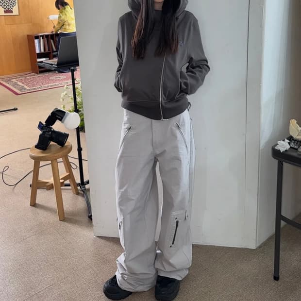 송이송이X탄산 사이드 더블 지퍼 카고 팬츠 (라이트 그레이)