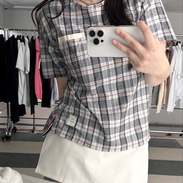 톰브라운 글렌 체크 삼선 포켓 반팔 티셔츠 