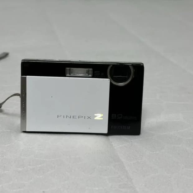 희귀컬러 Fujifilm FinePix Z100fd 후지필름