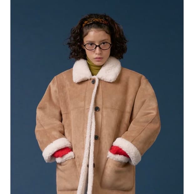 위드아웃썸머 24FW 리버시블 무스탕