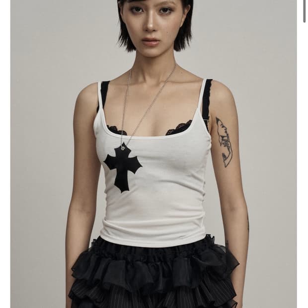 일리오 슬리브리스 화이트 